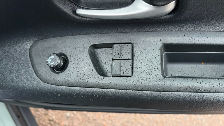 Toyota Aygo X 1.0 VVT-i Edge 5dr Petrol Hatchback